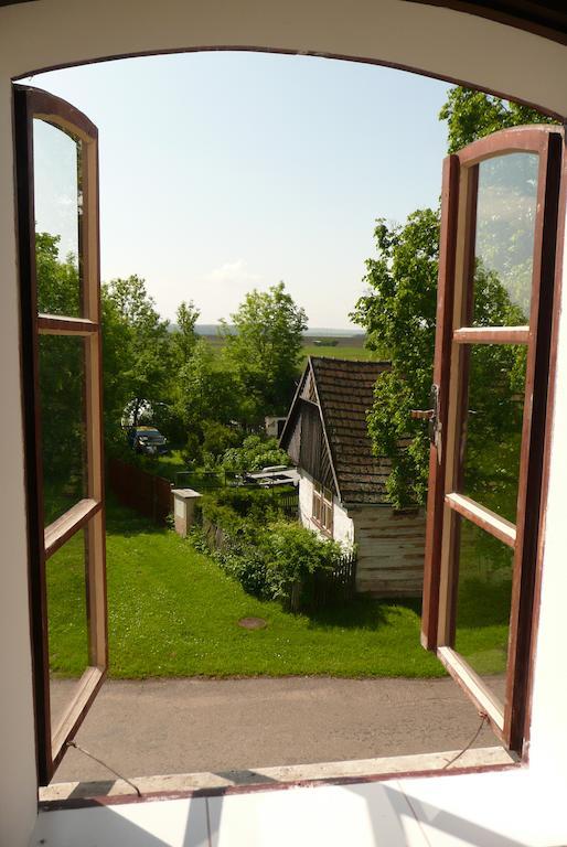 Hotel Statek Chmelovice Extérieur photo